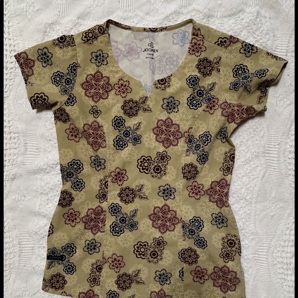 JOCKEY & CHEROKEE Scrub tops